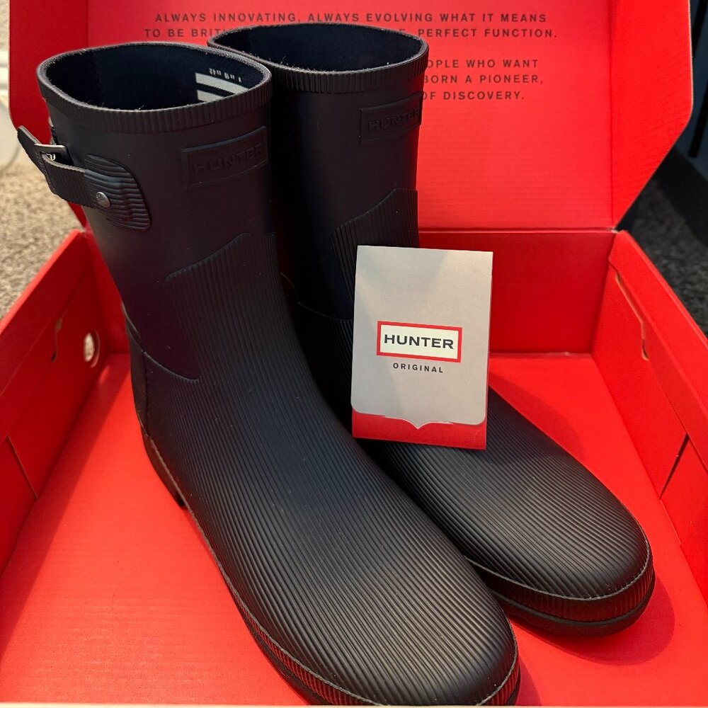 Hunter Women's Refined Slim Fit Short Rain Boots